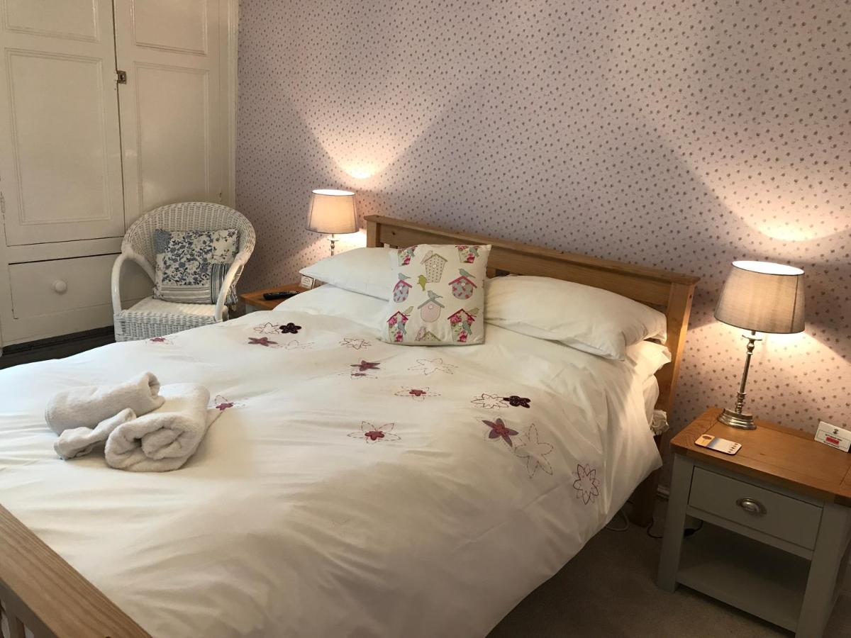 Spring Gardens B&B Уэйдбридж Экстерьер фото